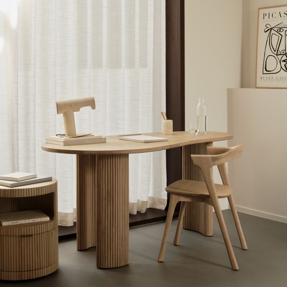 Ethnicraft Boomerang Desk – Solid Oak Boomerang-Shape Work Desk, Curved Retro Design & Varnished Finish