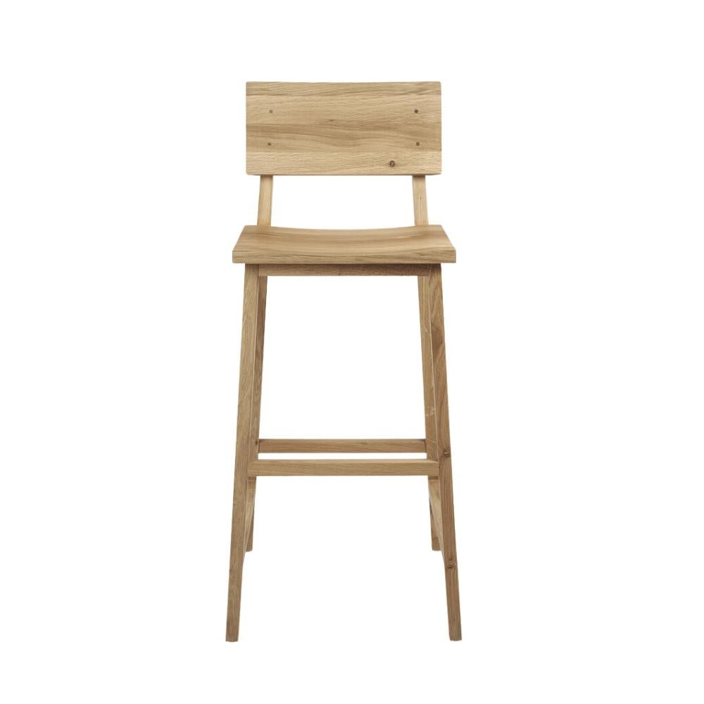 Ethnicraft N4 Bar Stool Oak – Oak Bar Stool with Slim Profile & Curved Ergonomic Seat