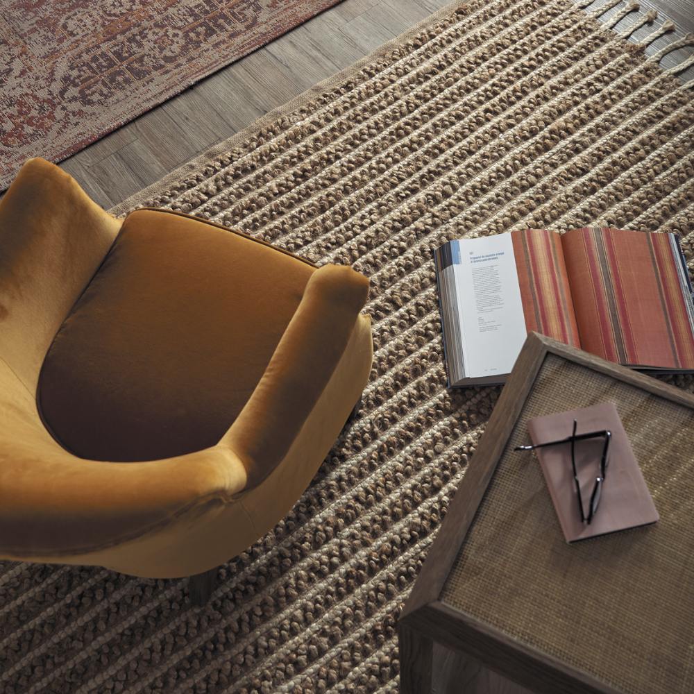 Blanc D'Ivoire Pierre Velvet Linen Leather Armchair