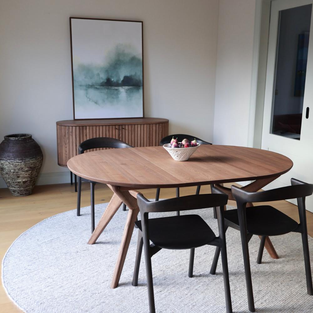 Aimee Extendable Round Dining Table