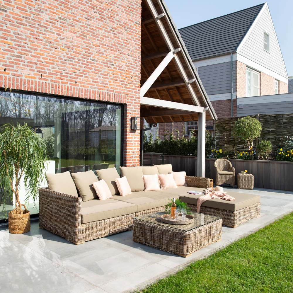 Flamant Hills Garden Coffee Table